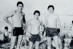 1983-1984250.1